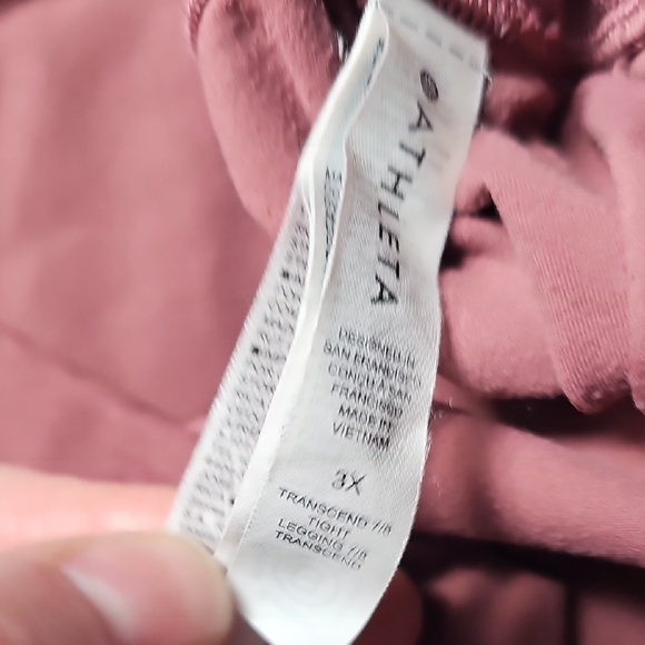 Athleta Women's Transcend 7/8 Pants in Burgundy - Picture 4 of 4